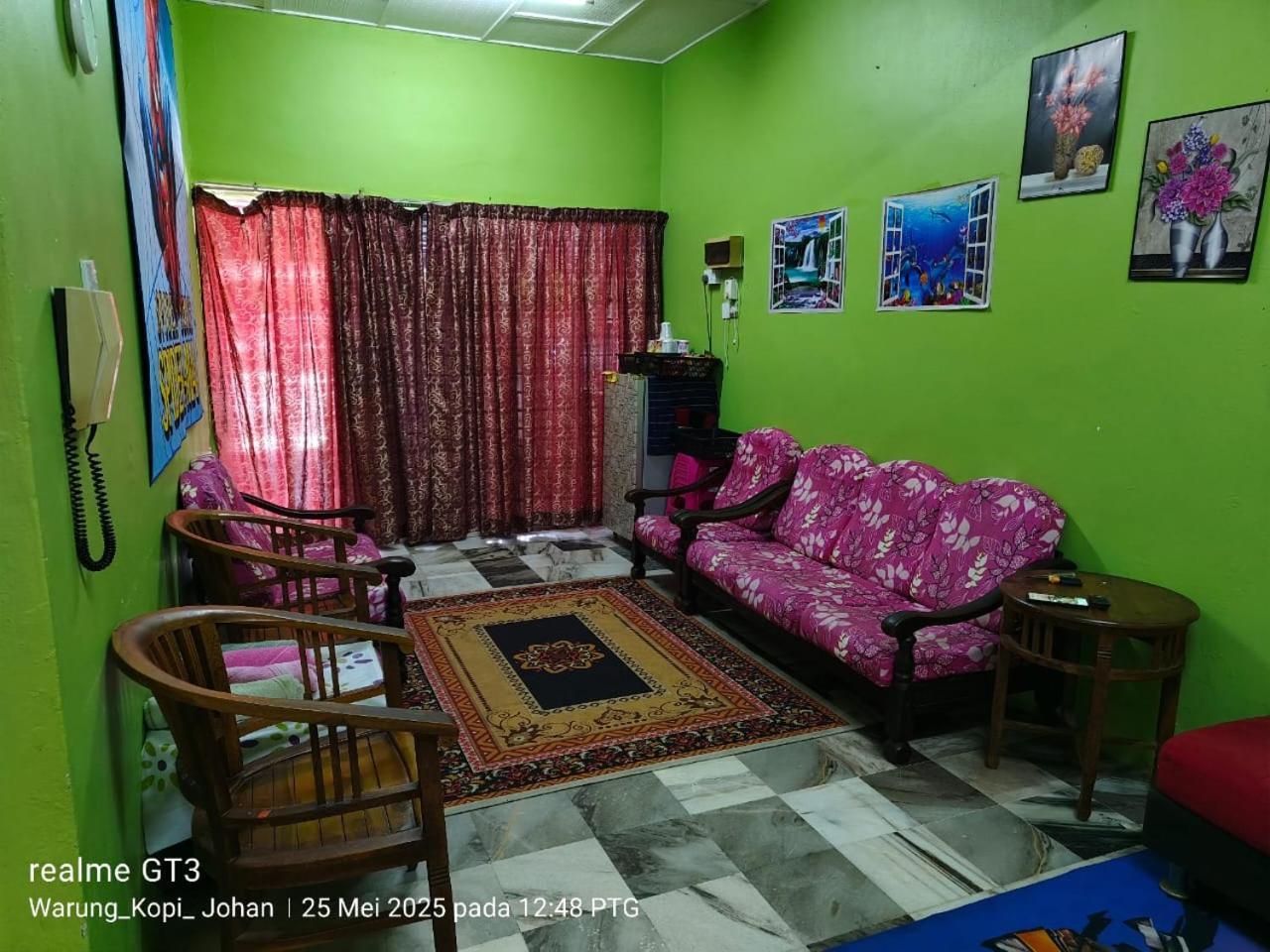 Homestay D' Tengah Bandar Kuala Rompin Exterior foto